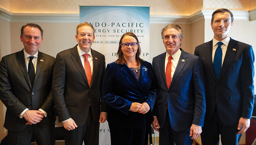 Pictured at the Indo-Pacific Energy Security Ministerial and Business Forum (IPEM) in Tokyo: Jarrod Agen (Executive Director of the White House National Energy Dominance Council), Lee Zeldin (Administrator of the United States Environmental Protection Agency), the Hon Madeleine King MP (Minister for Resources and Minister for Northern Australia), Doug Burgum (United States Secretary of the Interior) and John Jovanovic (President and Chairman of the Export-Import Bank of the United States). 