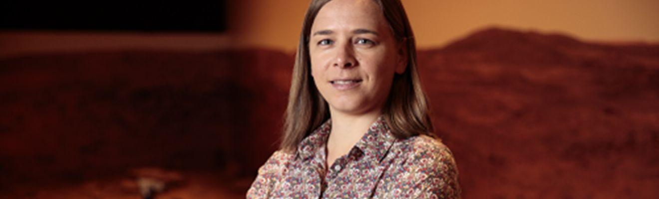 Portrait of Prof Lisa Harvey Smith