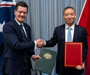 Robert Jeremenko, Deputy Secretary, Resources and Strategy Group and Vice Minister Xin Guobin, Ministry of Industry and Information Technology.