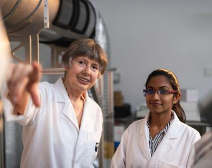 Distinguished Professor Lidia Morawska received the 2025 Prime Minister’s Prize for Science. 